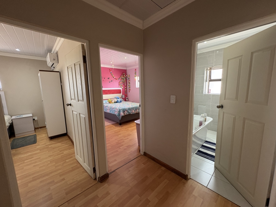 4 Bedroom Property for Sale in Darling Western Cape